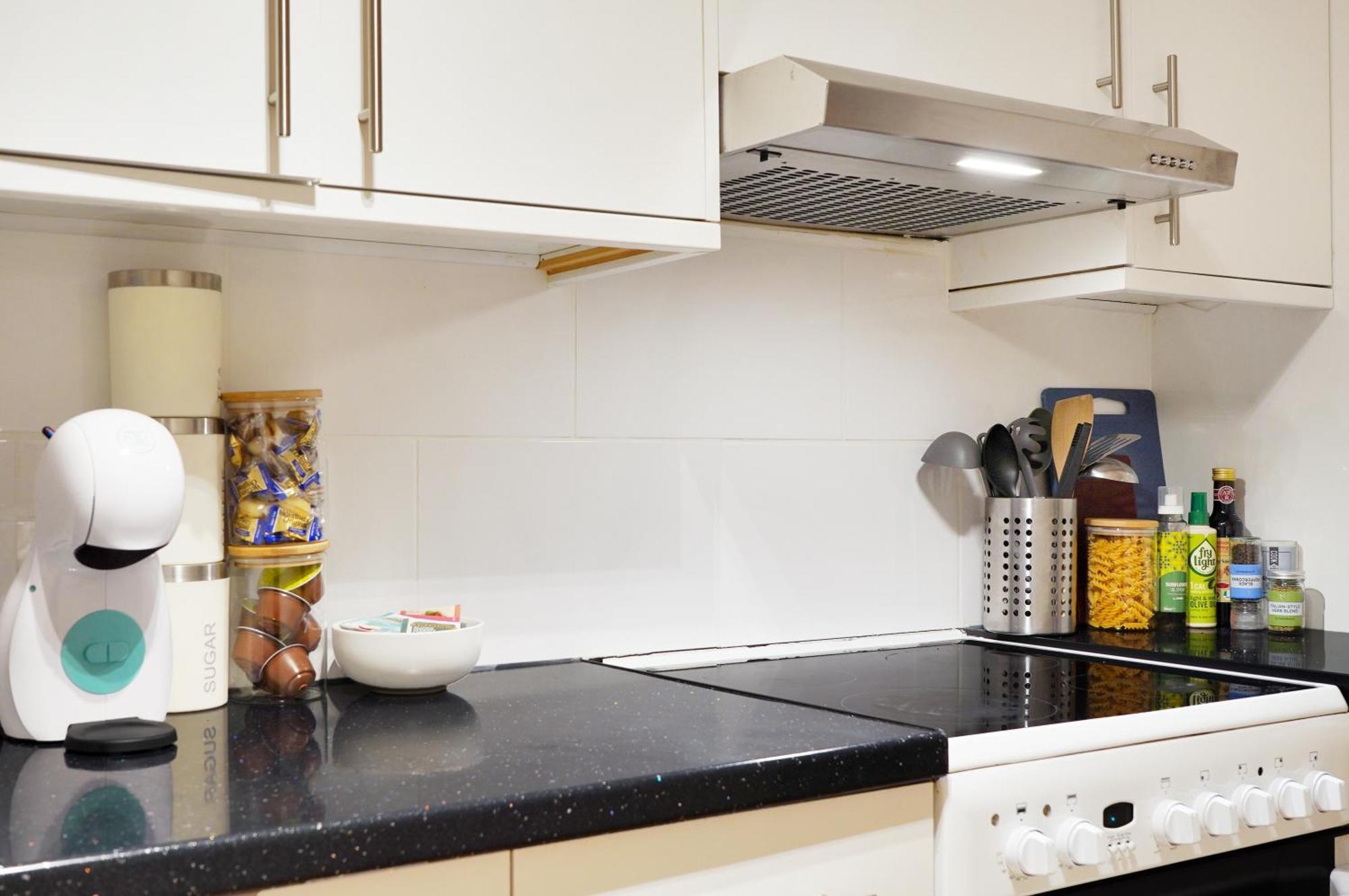 Luxury 3-bed With Private Garden En-suites & Underground Parking Prime Nw6 Location Appartamento *